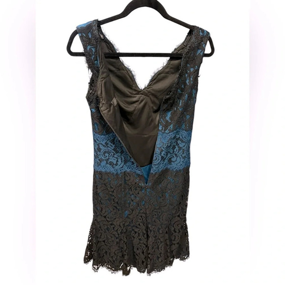 Tadashi Shoji Turquoise Blue Lace Overlay Sheath Dress Knee Length Size 4 - Picture 4 of 11